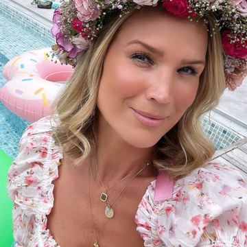 Marie Serneholt - Magazine and Social Media Collection in screenshot_2025 06 21 07 37 55 13_1c337646f29875672b5a61192b9010f9.jpg - hidden celebrity photo